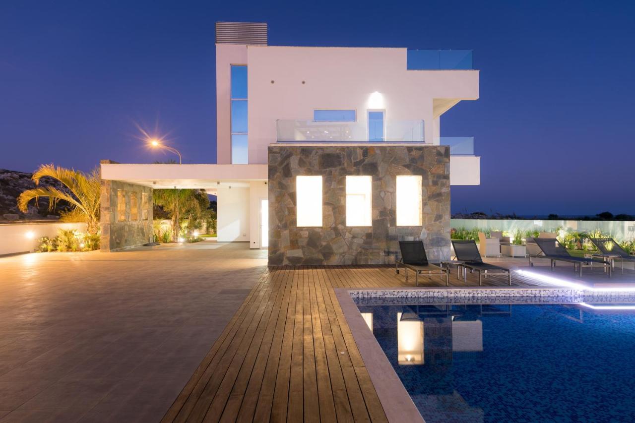 Sea Pearl Beachfront Villas - Breeze Ayia Napa Exterior foto