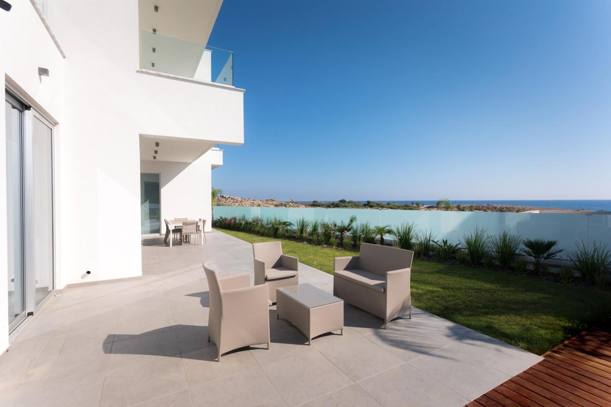 Sea Pearl Beachfront Villas - Breeze Ayia Napa Exterior foto